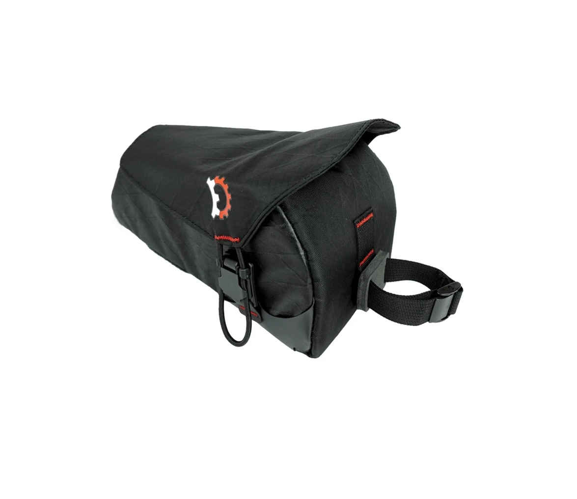 Revelate-designs Revelate Designs Mag Tank 2000 Oberrohrtasche, 1.4L Black 1 Revelate-designs Revelate Designs Mag Tank 2000 Oberrohrtasche, 1.4L Black