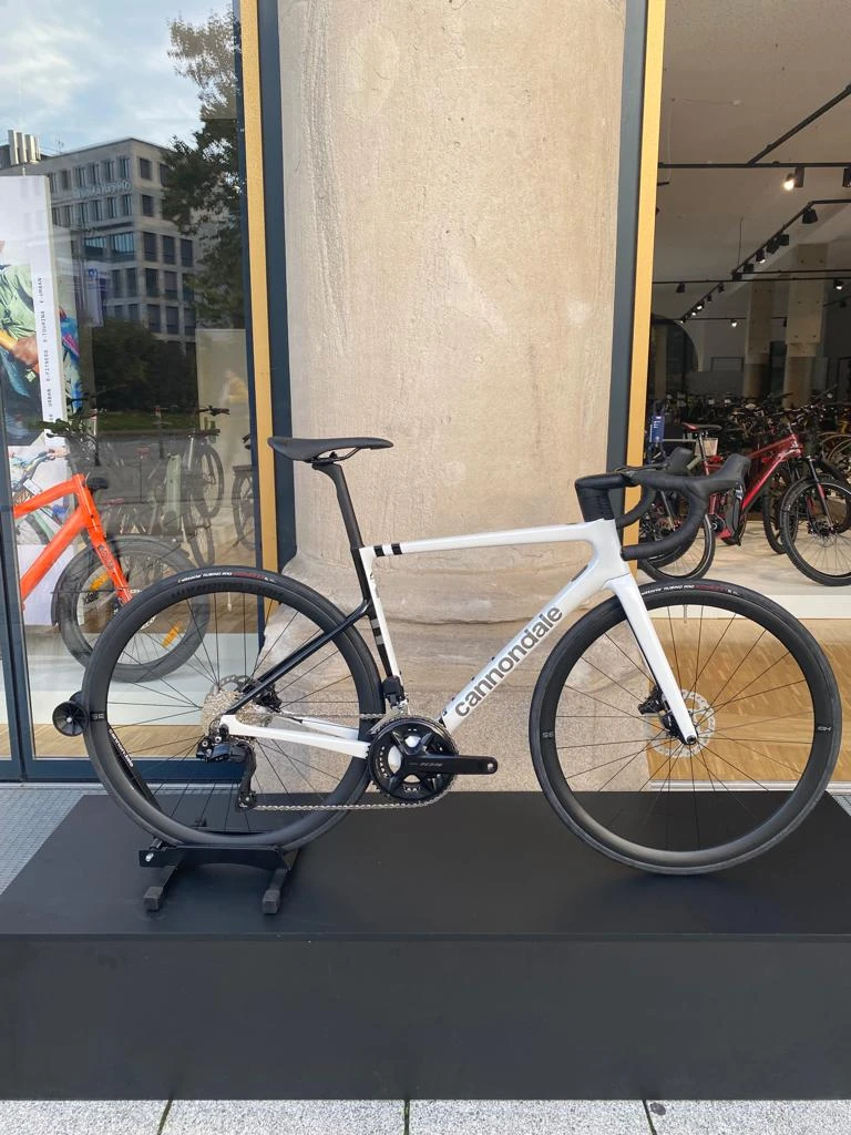 CANNONDALE Supersix EVO Carbon Disc 105 Di2 Cashmere 5 CANNONDALE Supersix EVO Carbon Disc 105 Di2 Cashmere – Bild 5