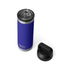 Yeti RAMBLER 18 OZ FLASCHE (532 ML) OFFSHORE BLUE -GearWerk Verkaufs-Shop YETI Rambler 18oz Bottle Offshore Blue 3qtr no lid 4291 TransparentBG 2400x2400 d1107bf5 beb6 4e48 baac 428527c4462b 21361592